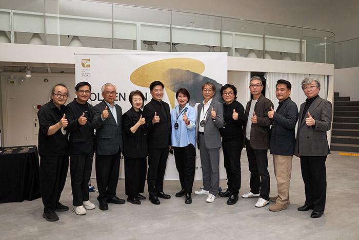 클릭하시면 슬라이드쇼 가 실행됩니다 2026년 4월 25일(토) 2026 골든 핀 어워드 서울 살롱 행사와 함께 디총-GPDA MOU를 진행하였습니다.|(사)한국디자인단체총연합회